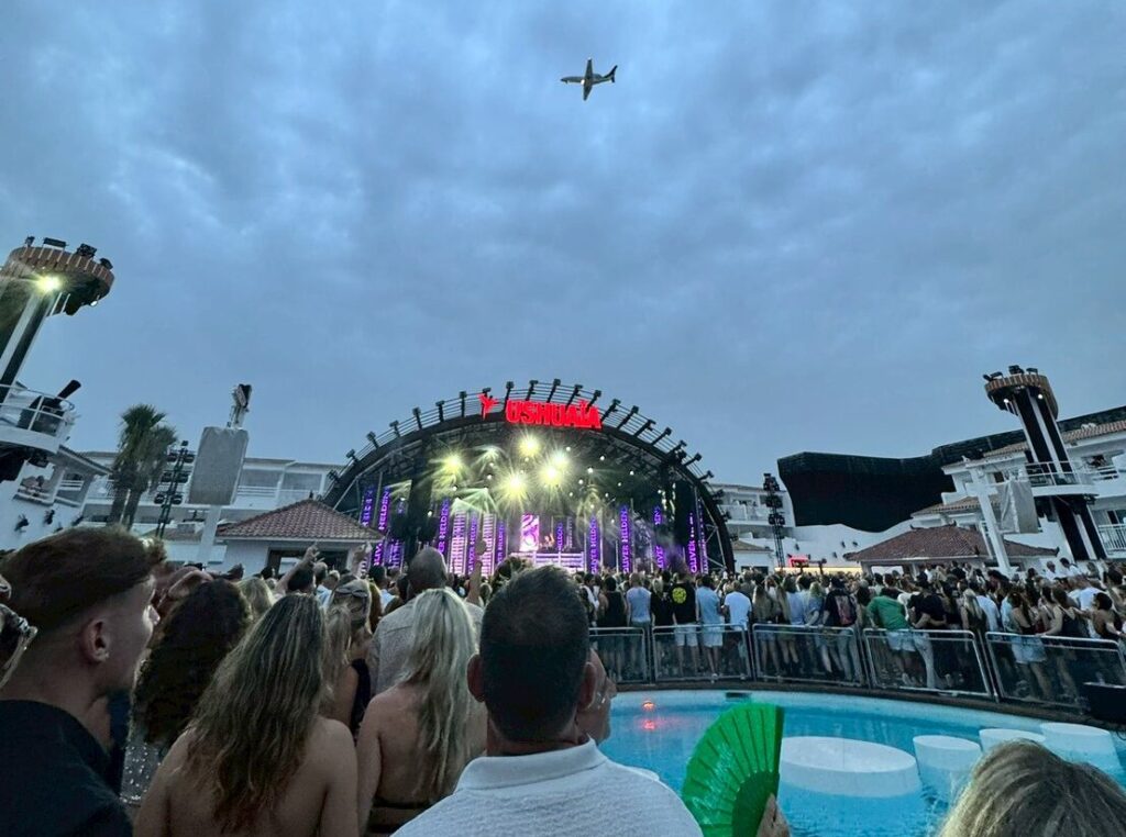 Open-air stage and pool at Ushuaïa Ibiza